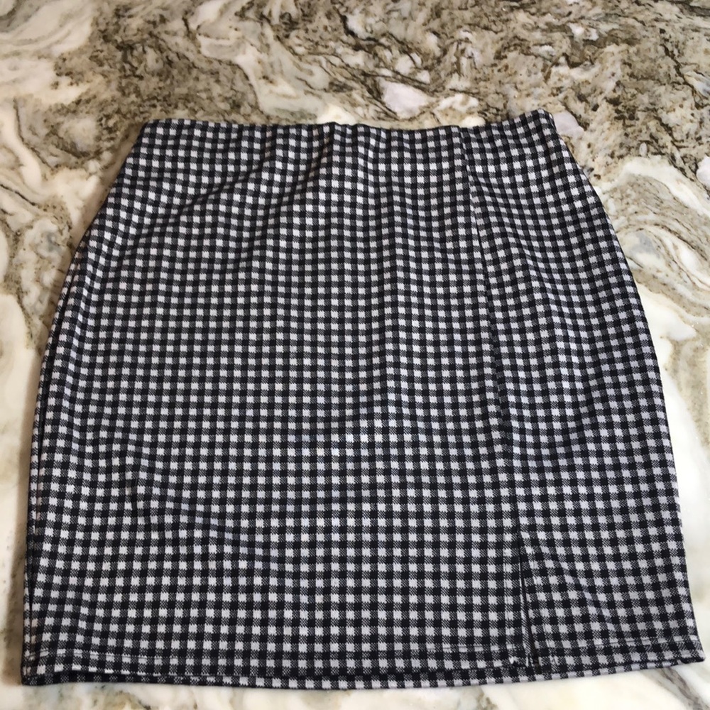 Black and white gingham miniskirt